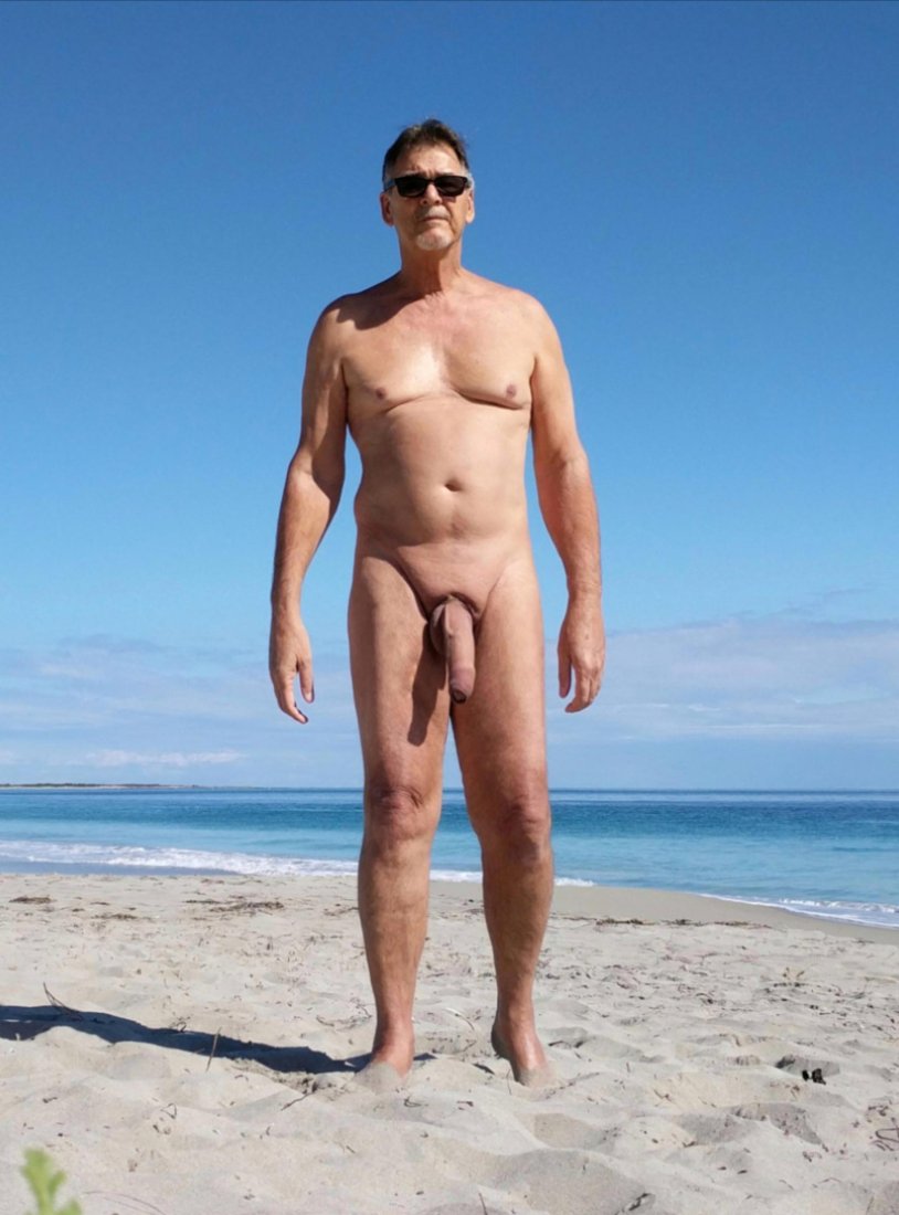 Photo shoot with blacks on the beach