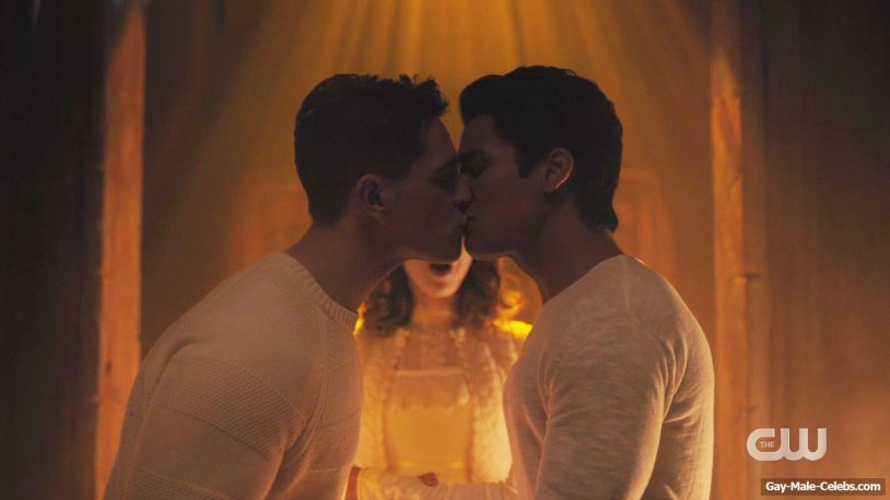 Casey Valerie Paradage Nud