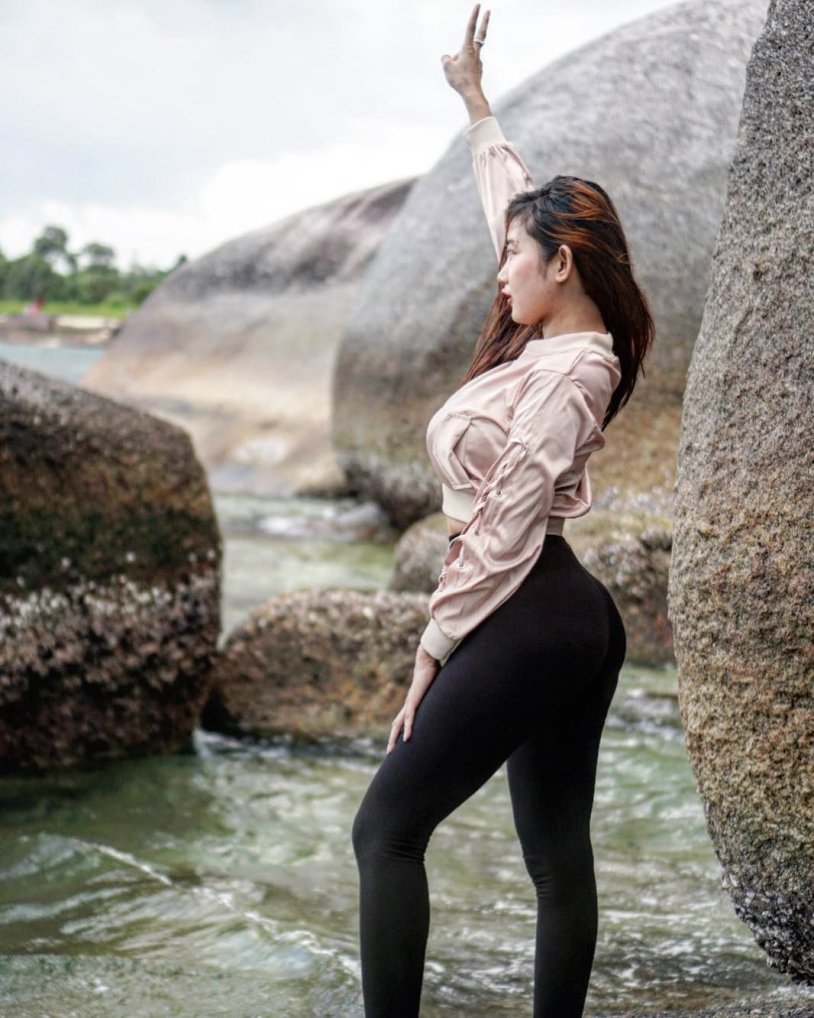 Group photo of Asian Bikini