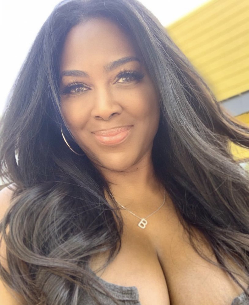 Kenyan girls buttocks