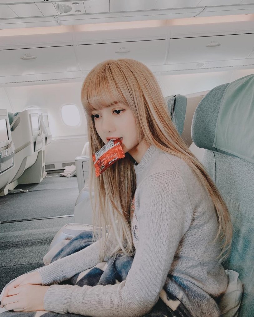 Lalisa Manoban Vogue