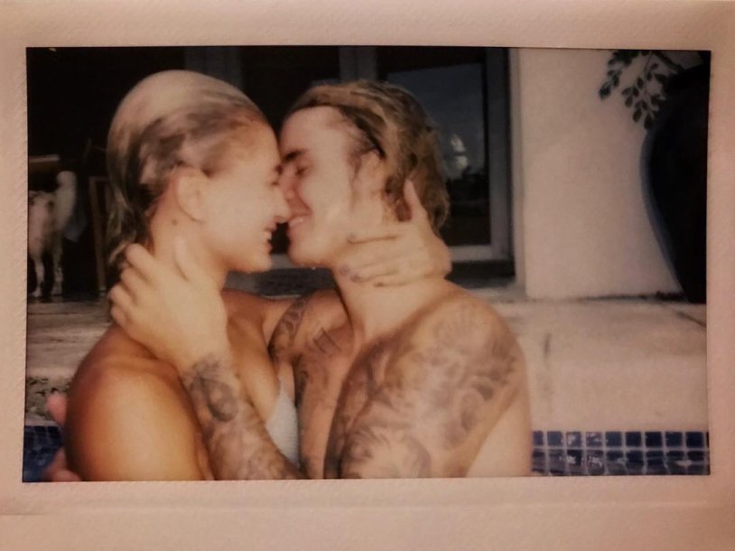 Justin Bieber kisses Haley Baldwin