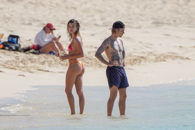 Hailey Single Sister