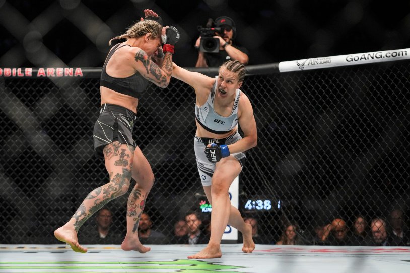 Jessy Jess with bandages