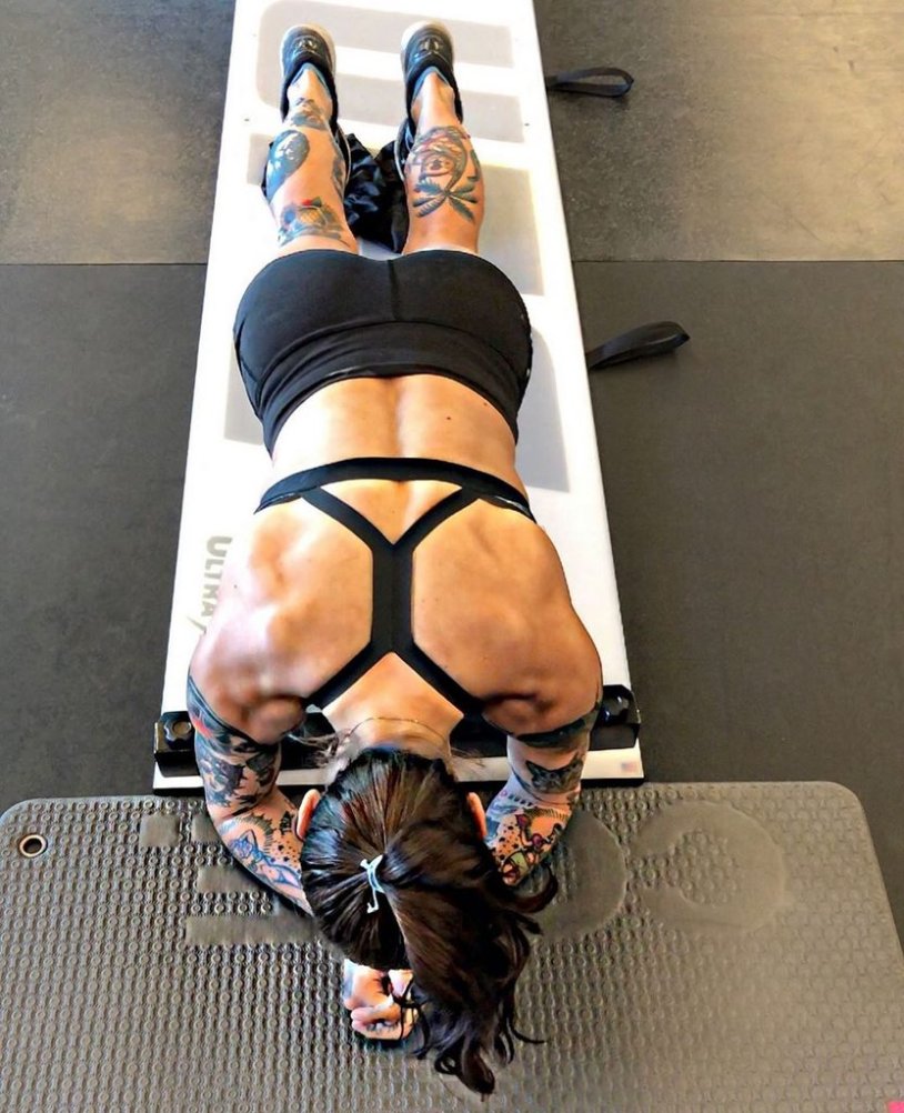 Kat Zingano weighing