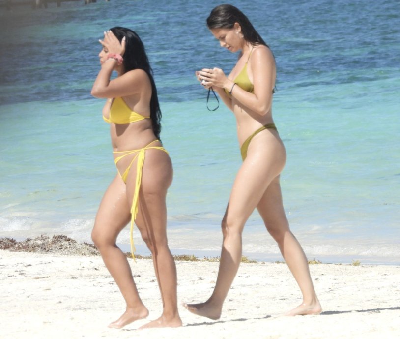 Mexican girls on the beach