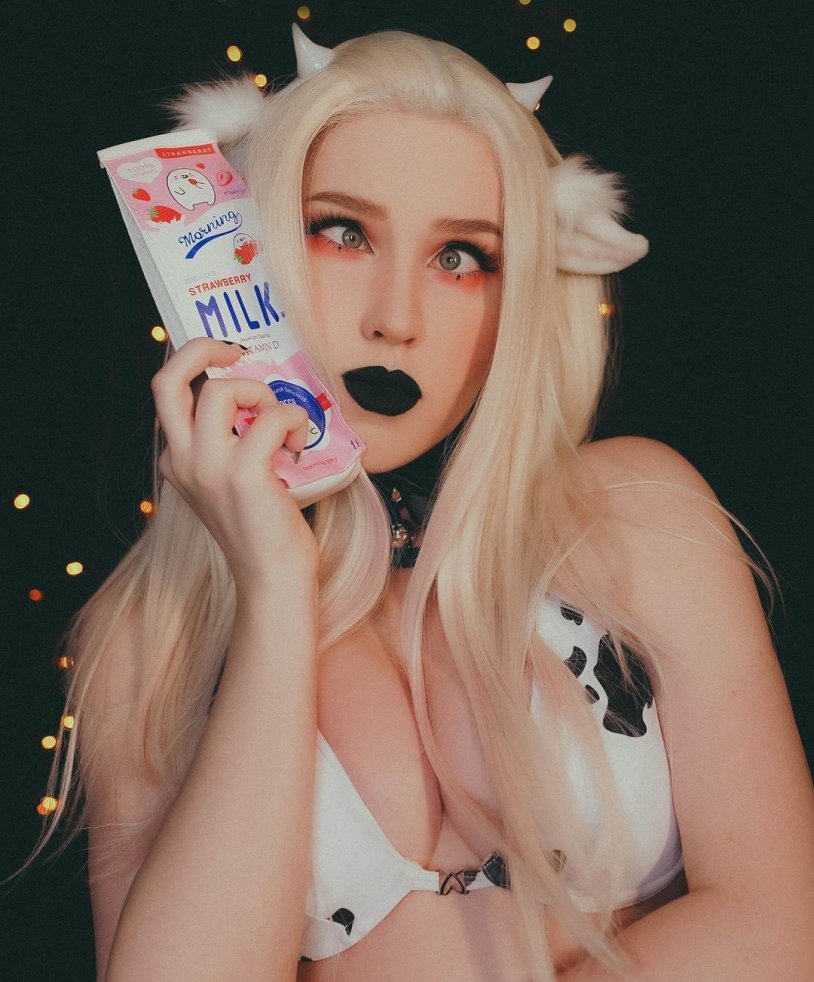 Mikhalina Novakovskaya Selfie