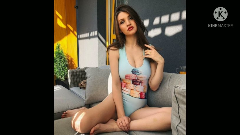 Santi Paulina Figure