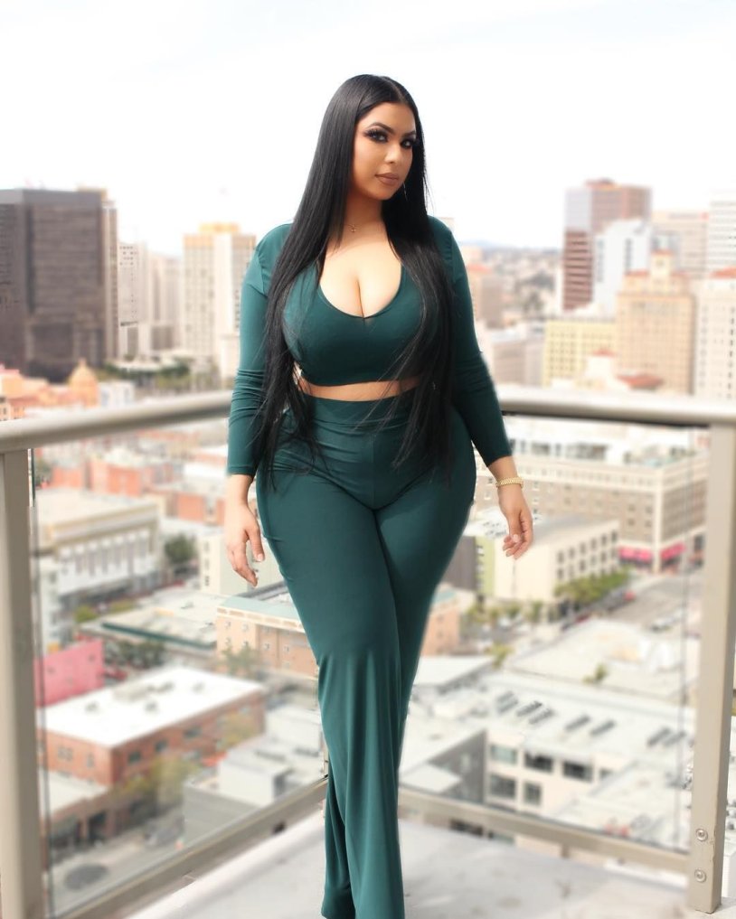 Princess Arabyan model