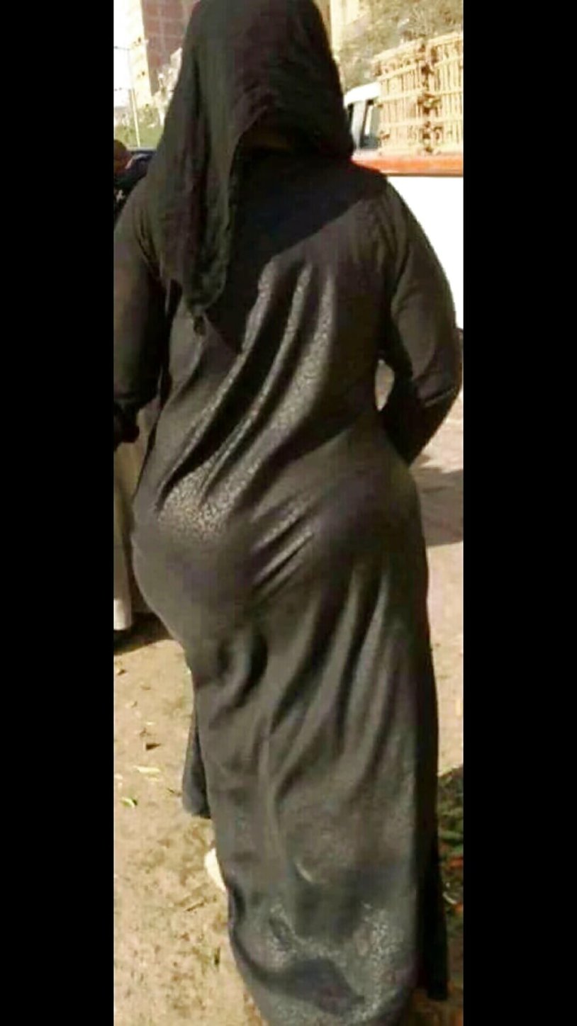 Wide buttocks of Arabs