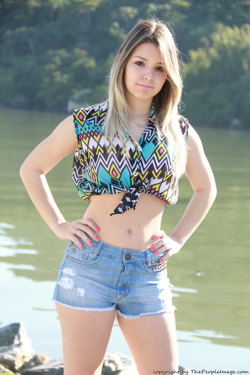 Teenies Flat chested Tits with a rope