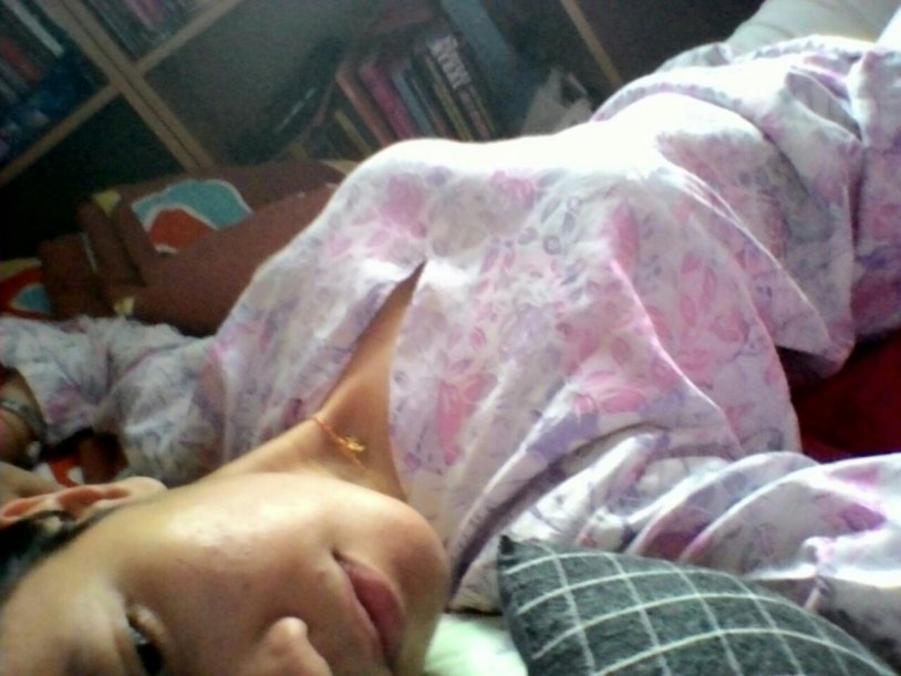 Farahitani-kusuma-dewi-jilbab-bugil naked