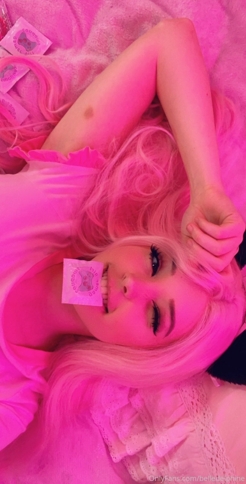 Bel Dolphin Belle Delphine