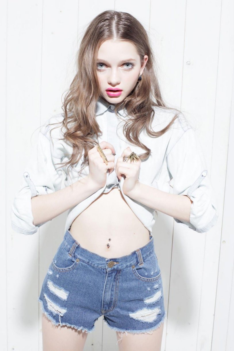 Kiss girl in stockings