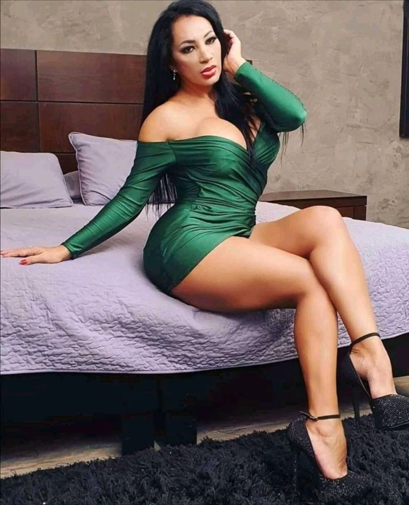 Sakimichan overwhelming