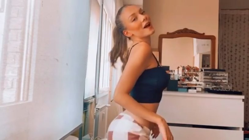 Esther Esposito is hot