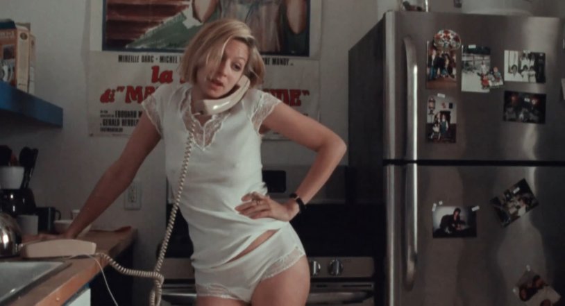 Jenjuari Jones in underwear