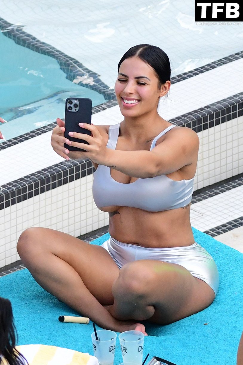 Mackenzie Jones Onlifanse drain