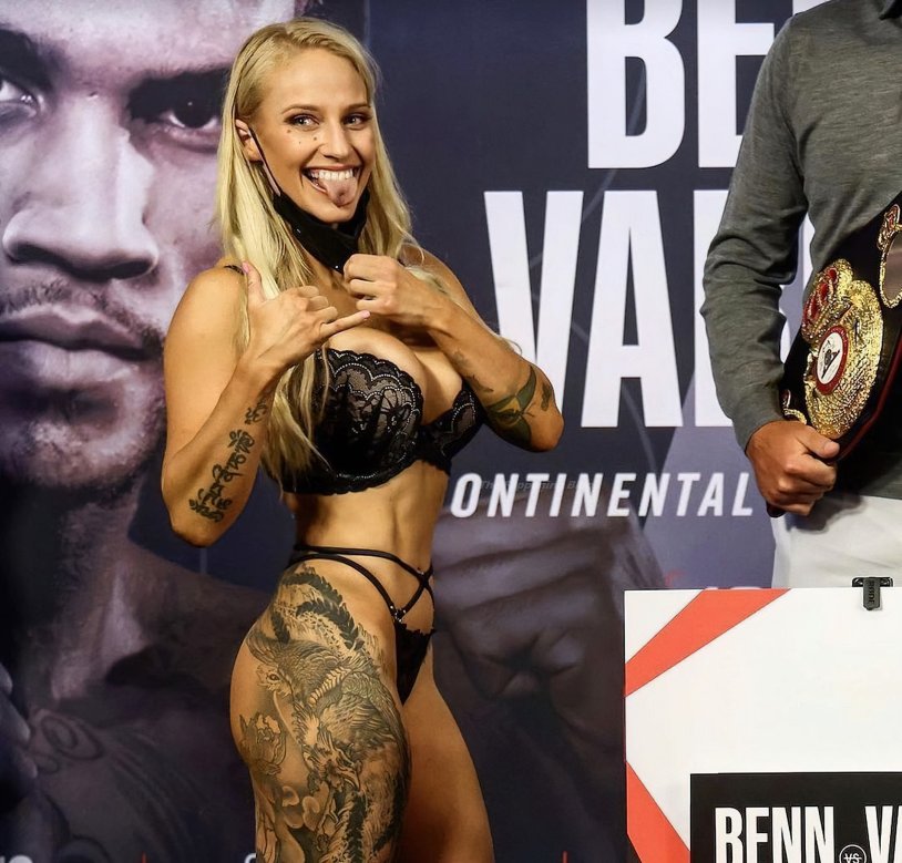 Juan Carlos Naya Naked Vacations