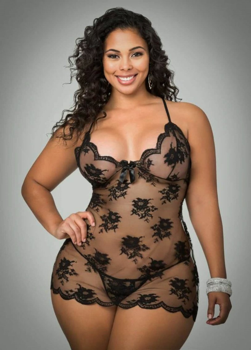 Tabria Majors model Plus-Size