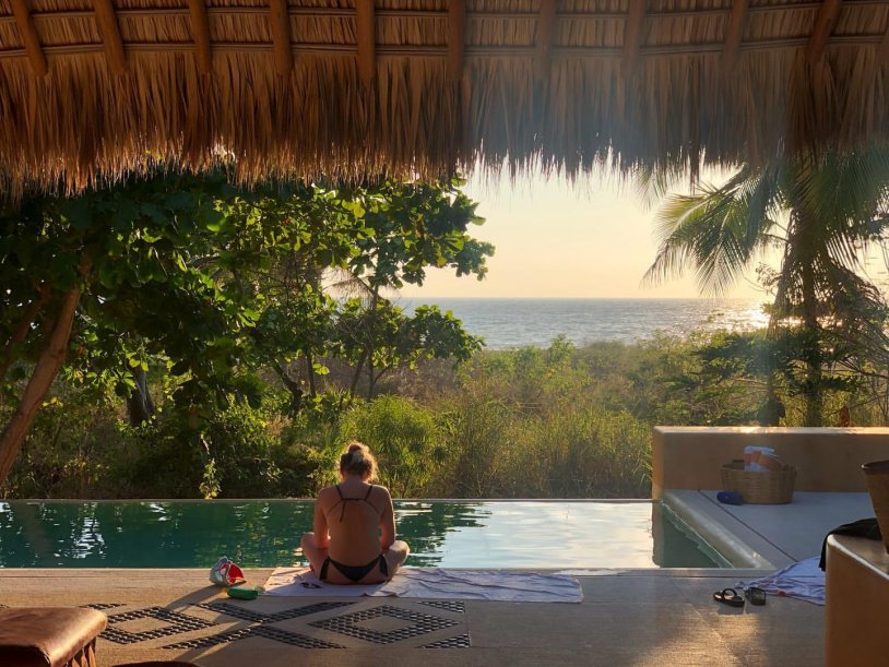 Florence Pugh in stockings