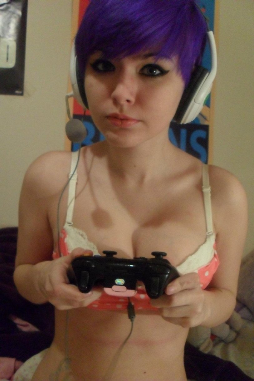 Gamer Girl