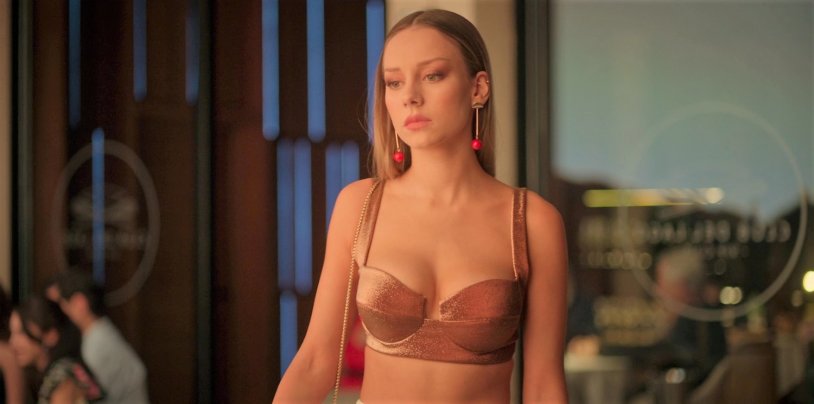 Esther Elite Elite Season 1