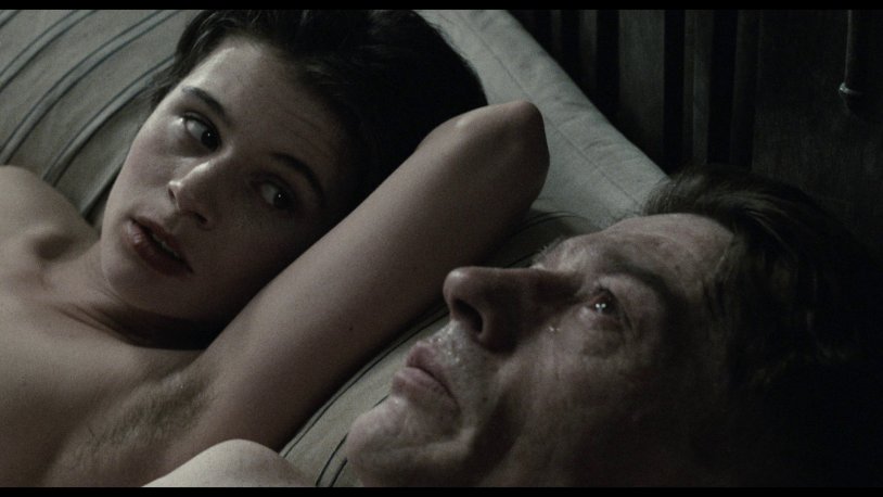 Penelope Crucial in the movie Vetshchin