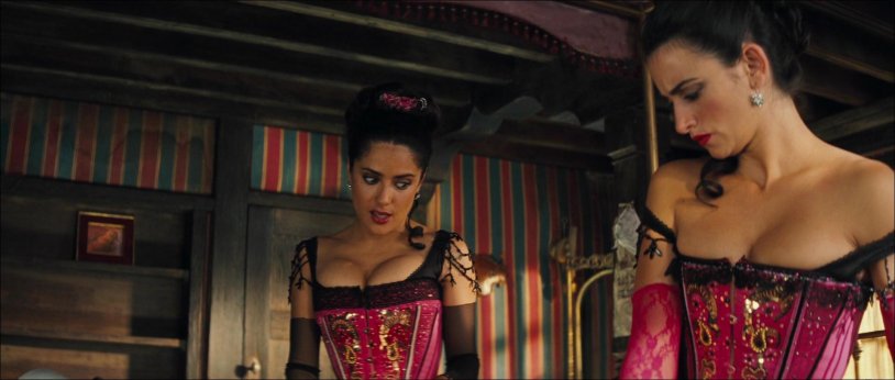 Tania Rubio in jeans