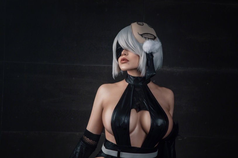 Cosplay b from Nier automata