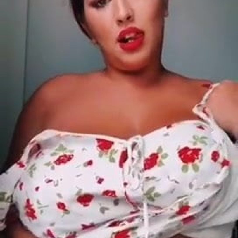 Natalia Lozano Model Plus Size