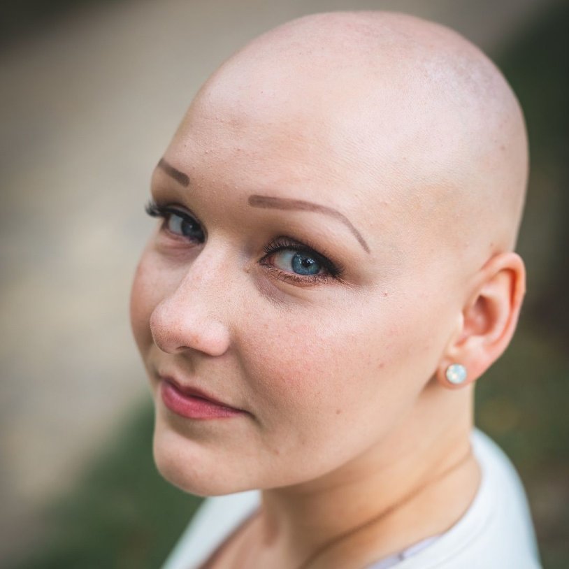 Hairdresser haircut bald girl