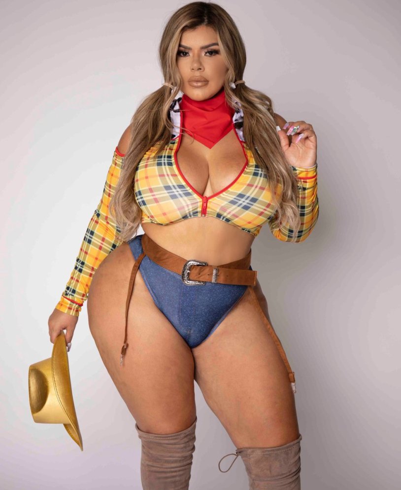 Michelle Mendes Plus