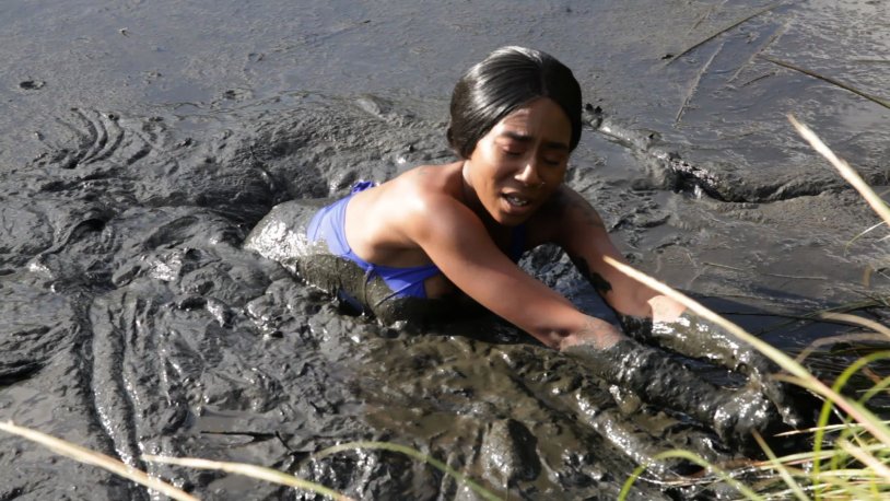 Quicksand Bikini face