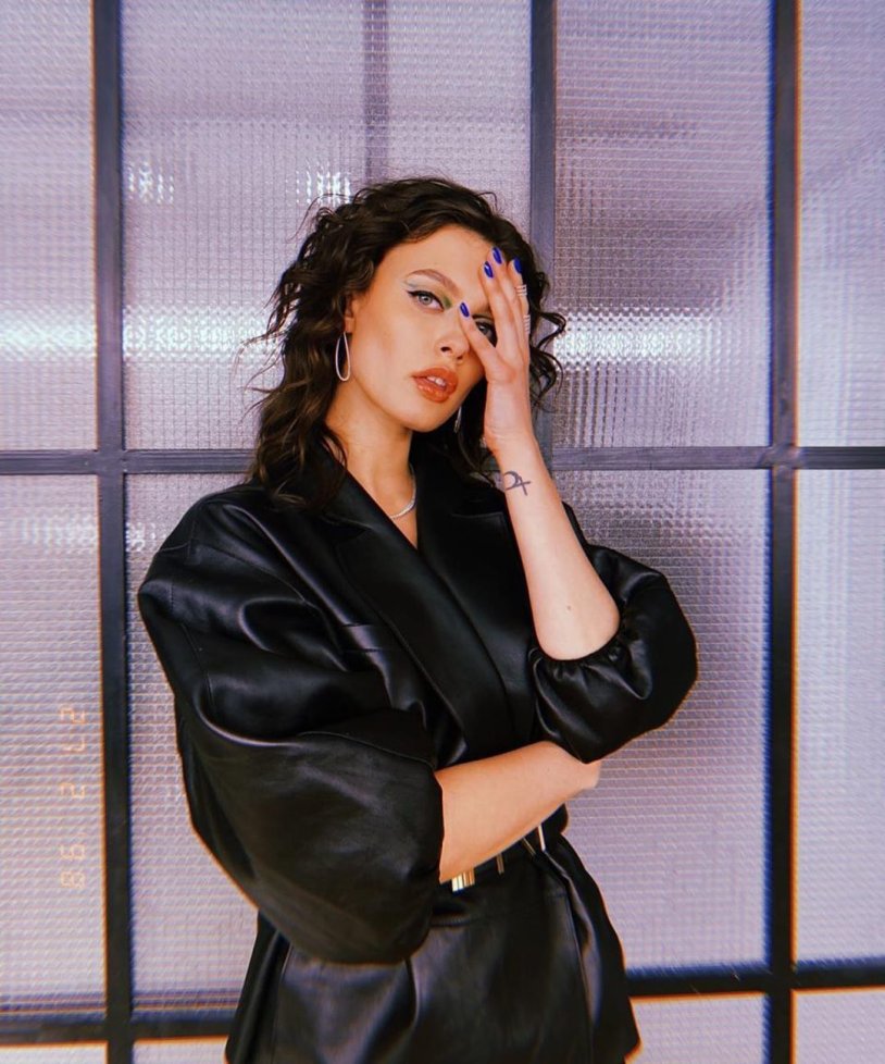 Bitterly Natakh girl Lysy