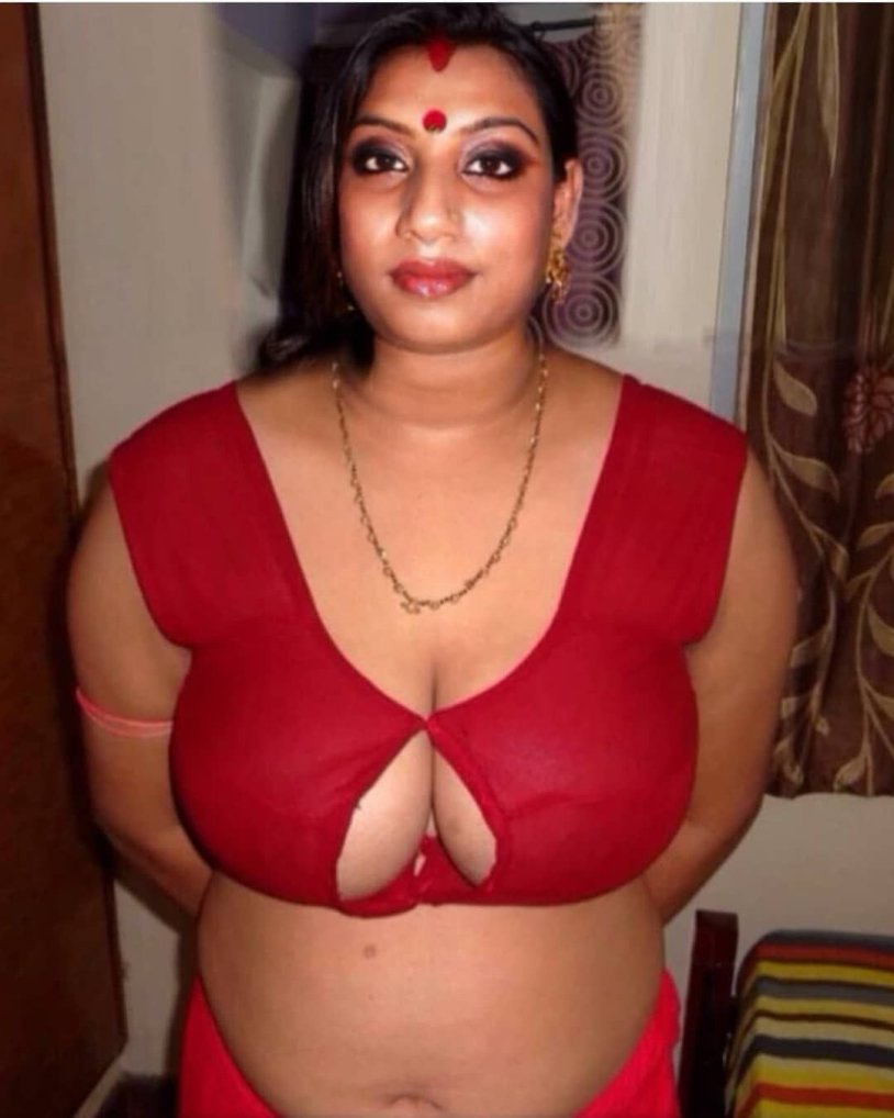 Big Indian boobs
