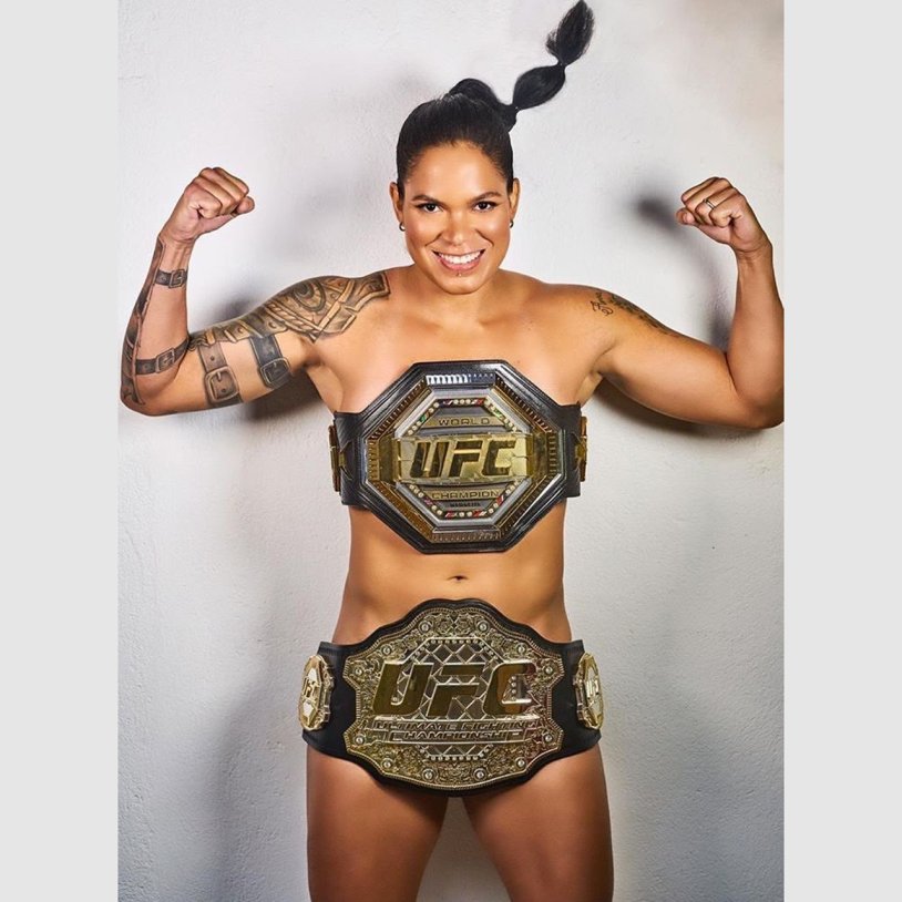 Mixed -style fighter (MMA) Valerie Looda