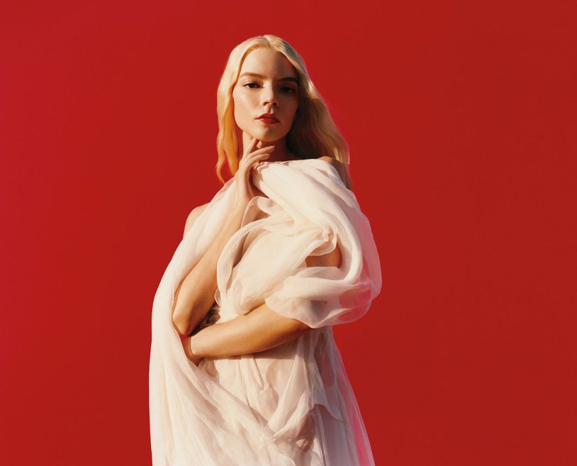 Anya Taylor Joy paparazzi smokes