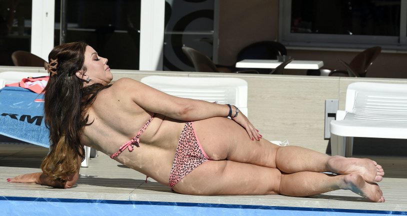 Lisa Appleton is hot