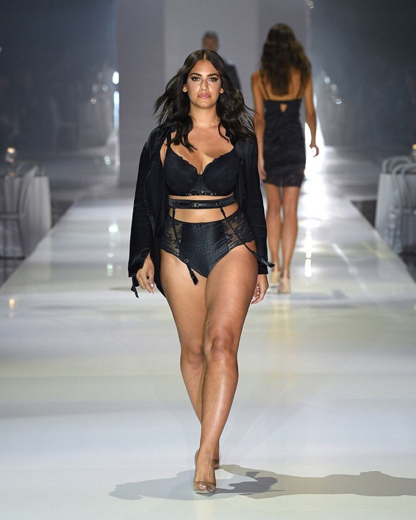 Model plus sazes Ashley Graham