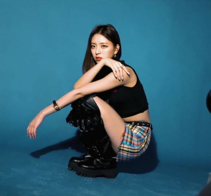 Rugin Itzy figure 2020