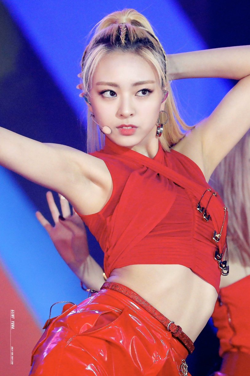Itzy participants of Yuna