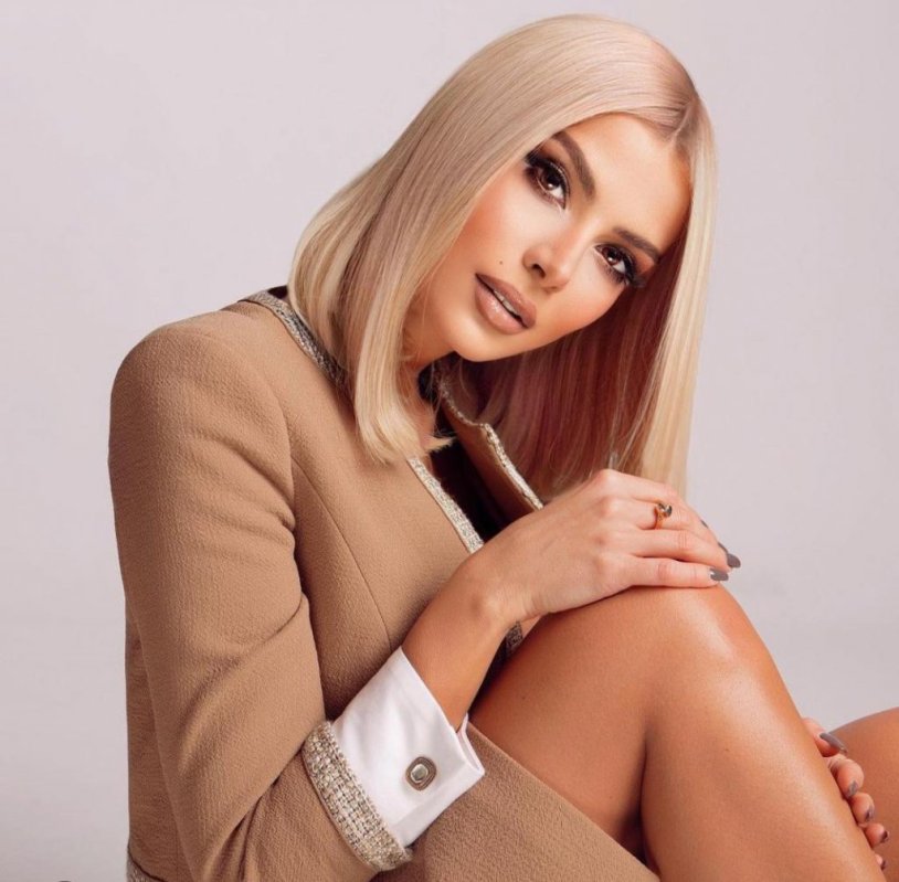 Marina Squerciati Hot