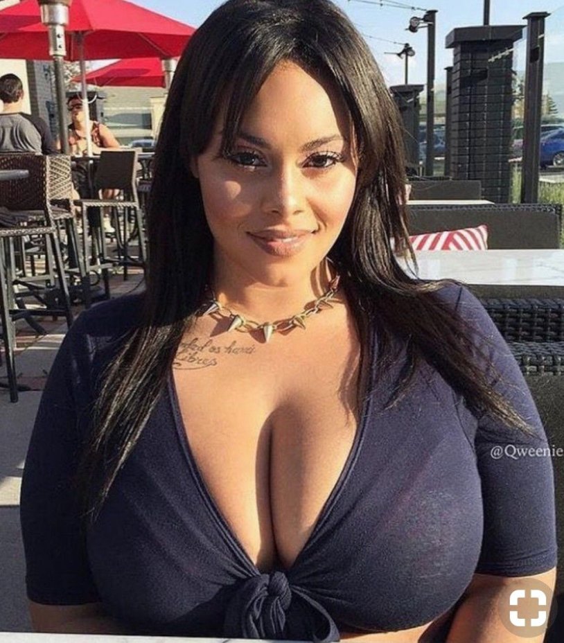 The inner surface of the thigh is a girl in the gym