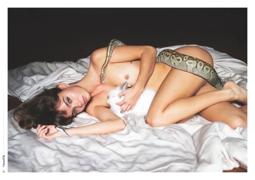 Lola Le Lann awkward moment