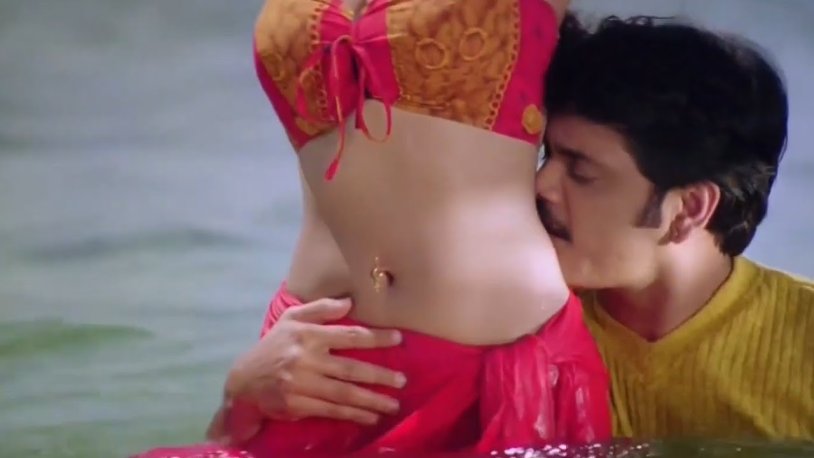 Amazon Warriors with an arrow in the stomach