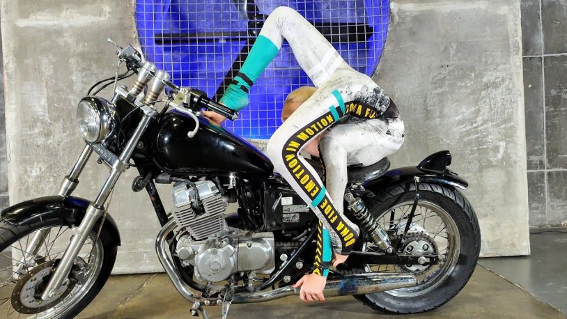 The most flexible girl in the world Julia Guntel