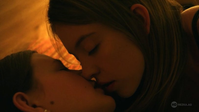 Kate Bekinsale another world latex