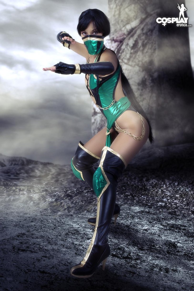 Kitana MK 11 Cosplay