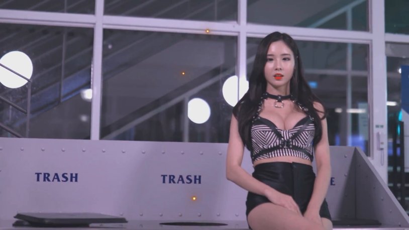 Park Soo Yeon in a mini dress